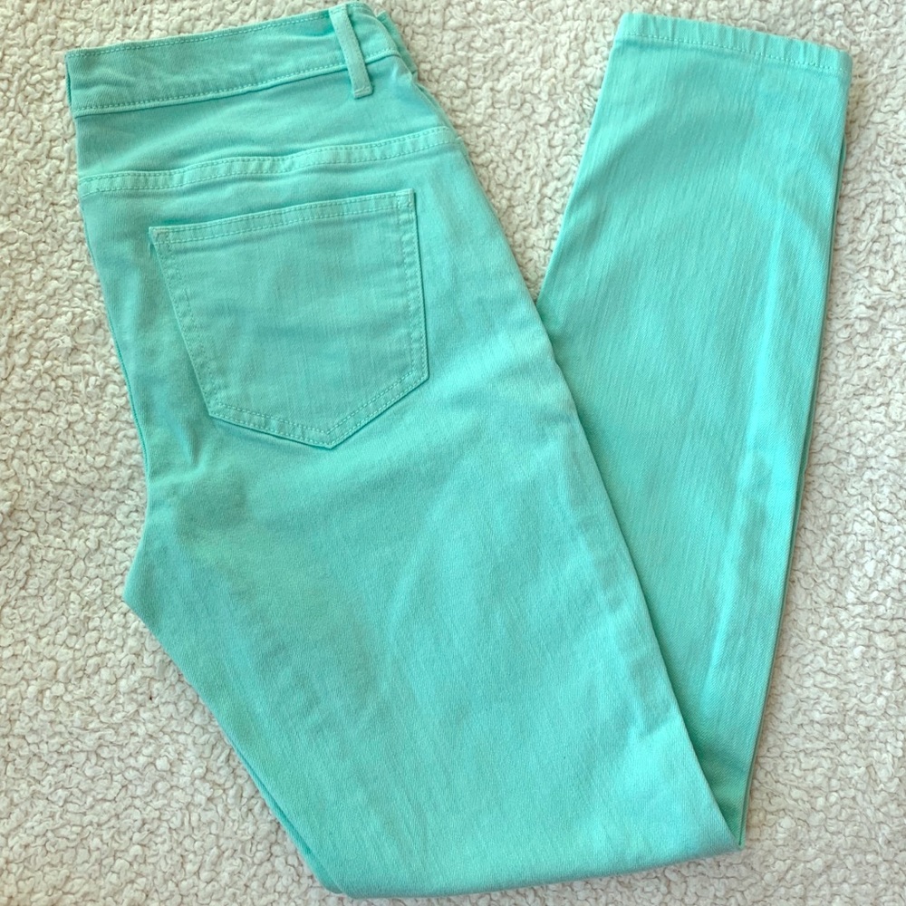 VS Mint Midi Jeans.  Size: 6.